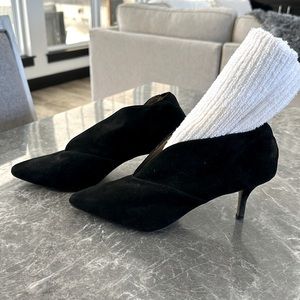 Black suede heels, size 8, 2.75 inch heel height